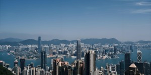 曠逸國際控股有限公司委任執行董事