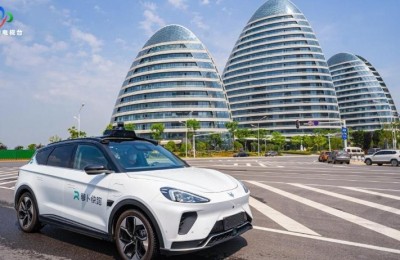 武汉发放中国首批自动驾驶全无人商业化牌照 百度独家获批