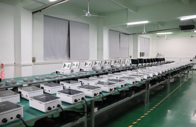 皇驰7KW交流充电桩：安全稳定的补能之选